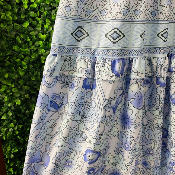 Retro Maxi dress full of uniqueness! - Picture 3 of 9